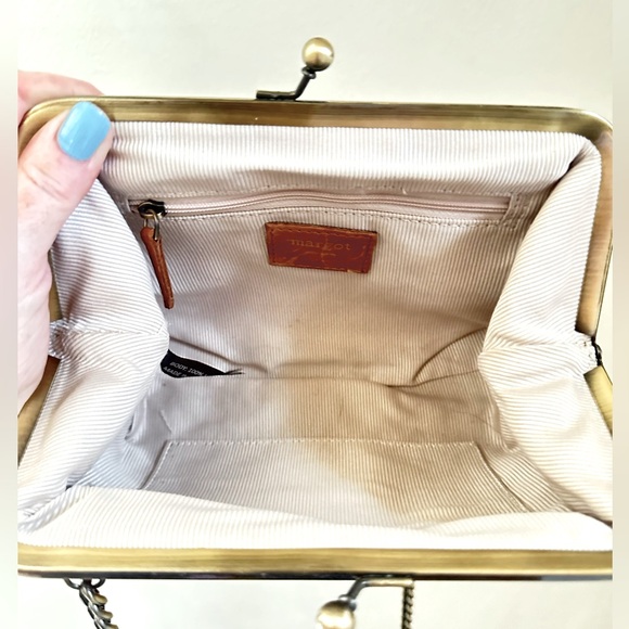 Margot Woven Leather Crossbody/ Shoulder Bag - Picture 4 of 6